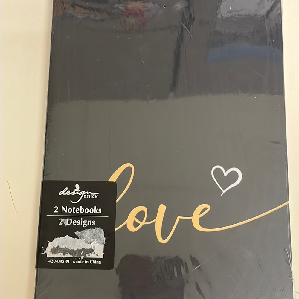 Eiffel Tower Notebooks - Gold and Black - Picture 2 of 3